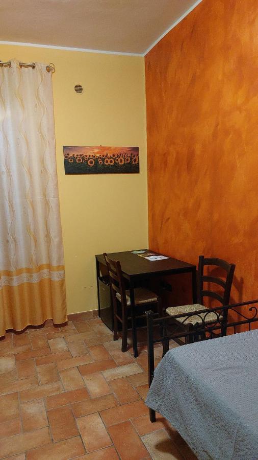 La Casa Dei Nonni Hotel Torre Orsina Eksteriør billede