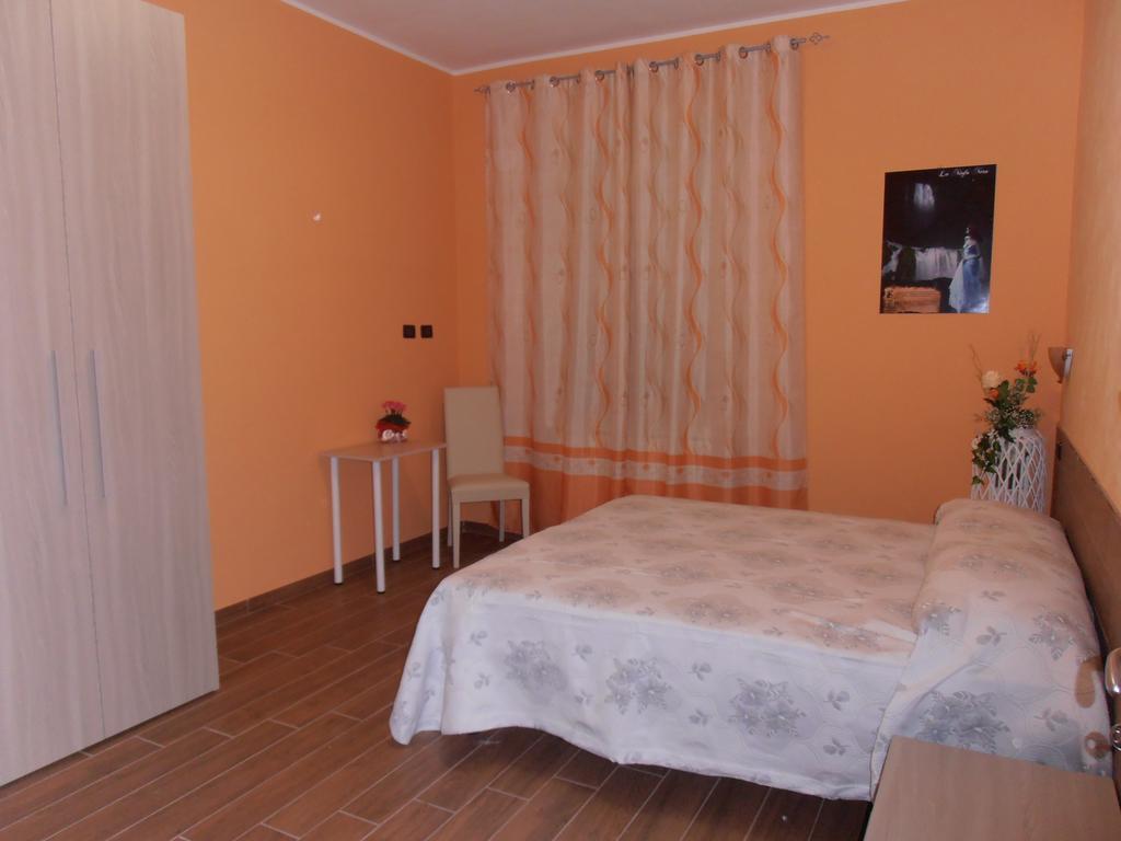 La Casa Dei Nonni Hotel Torre Orsina Eksteriør billede